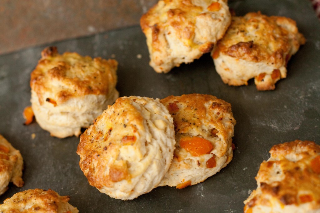 feta and roasted pepper biscuits