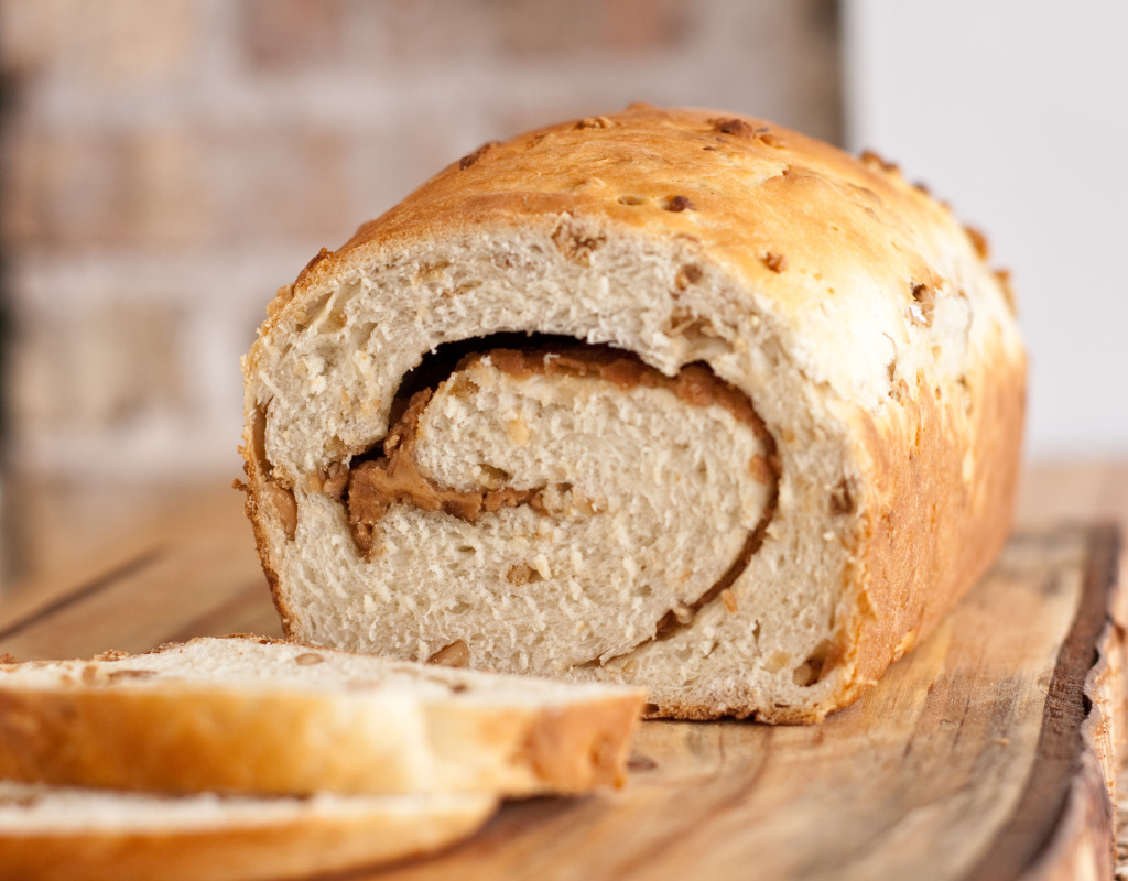 peanut butter swirl KIND granola bread | cogs and cupcakes