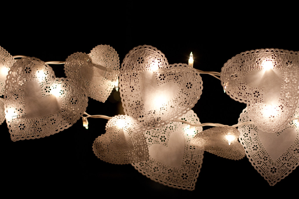 doily string lights | cogs & cupcakes